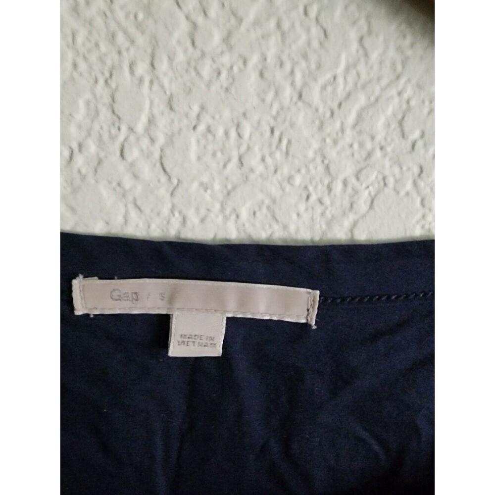 GAP Women's Boat Neck Navy Blue Striped Casual Small Top - Picture 6 of 7